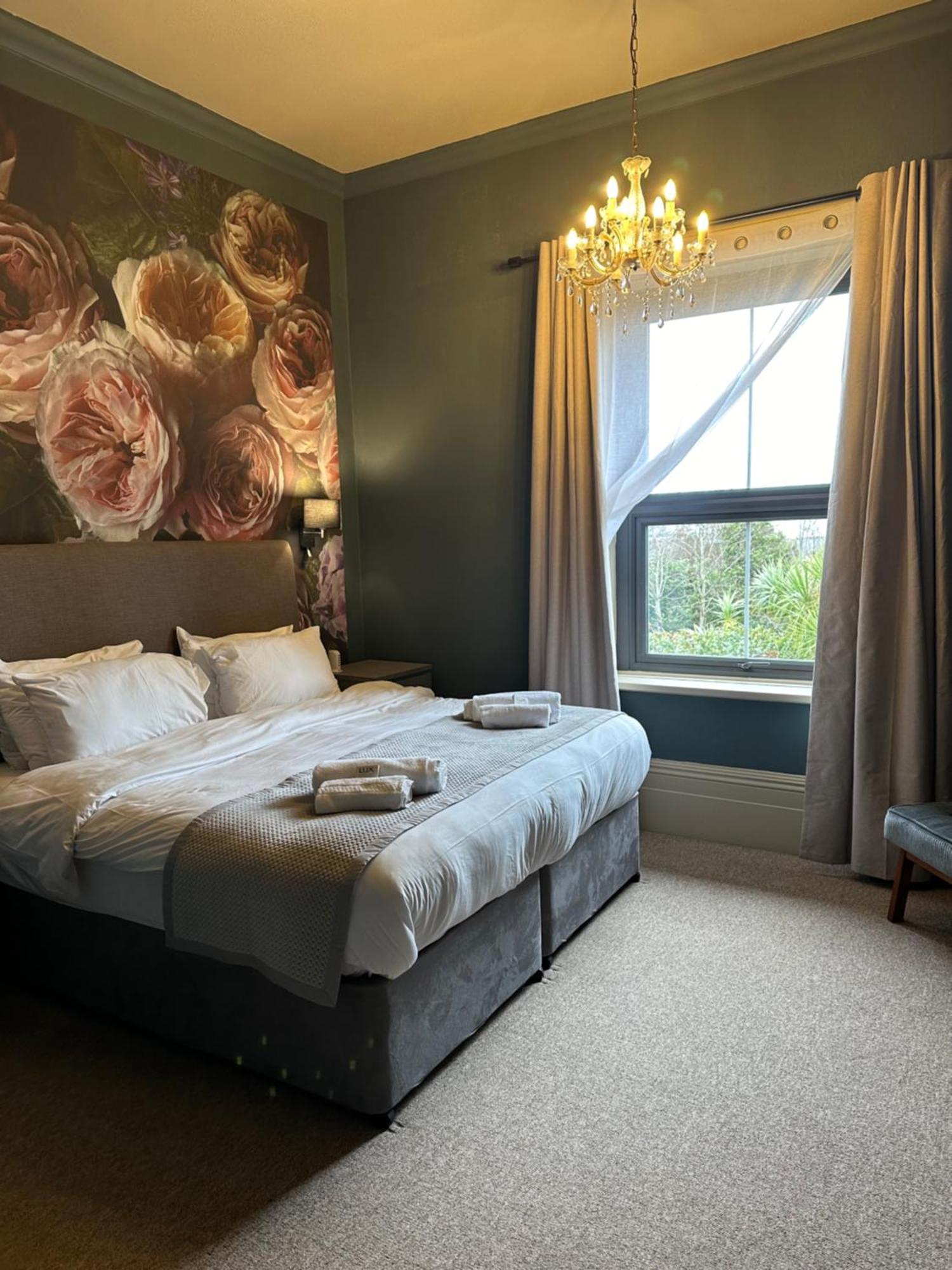 The Q Hotel Shanklin Esterno foto