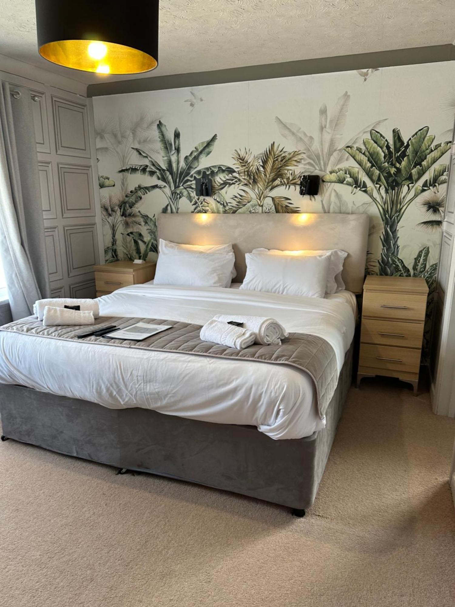 The Q Hotel Shanklin Esterno foto