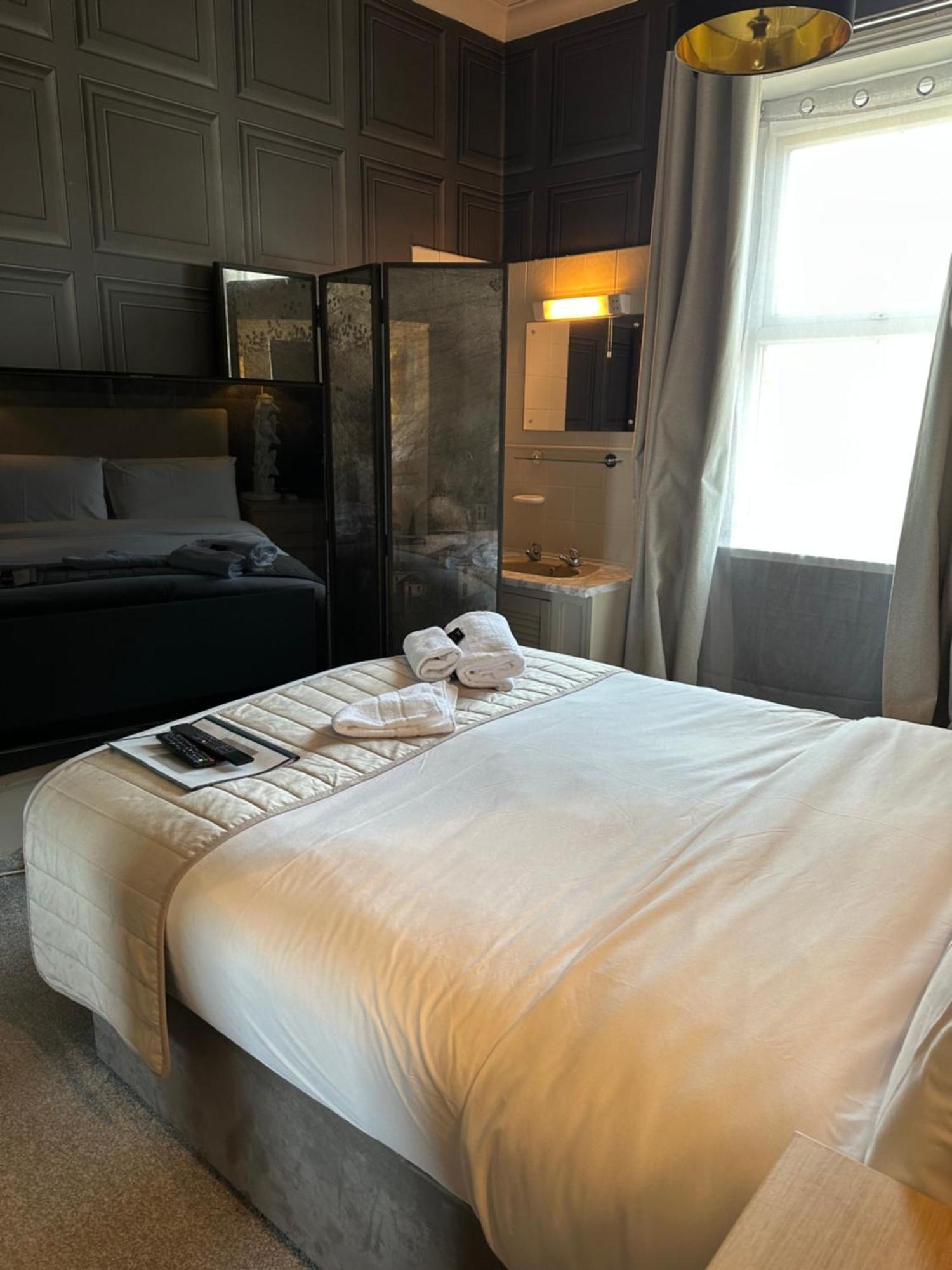 The Q Hotel Shanklin Esterno foto