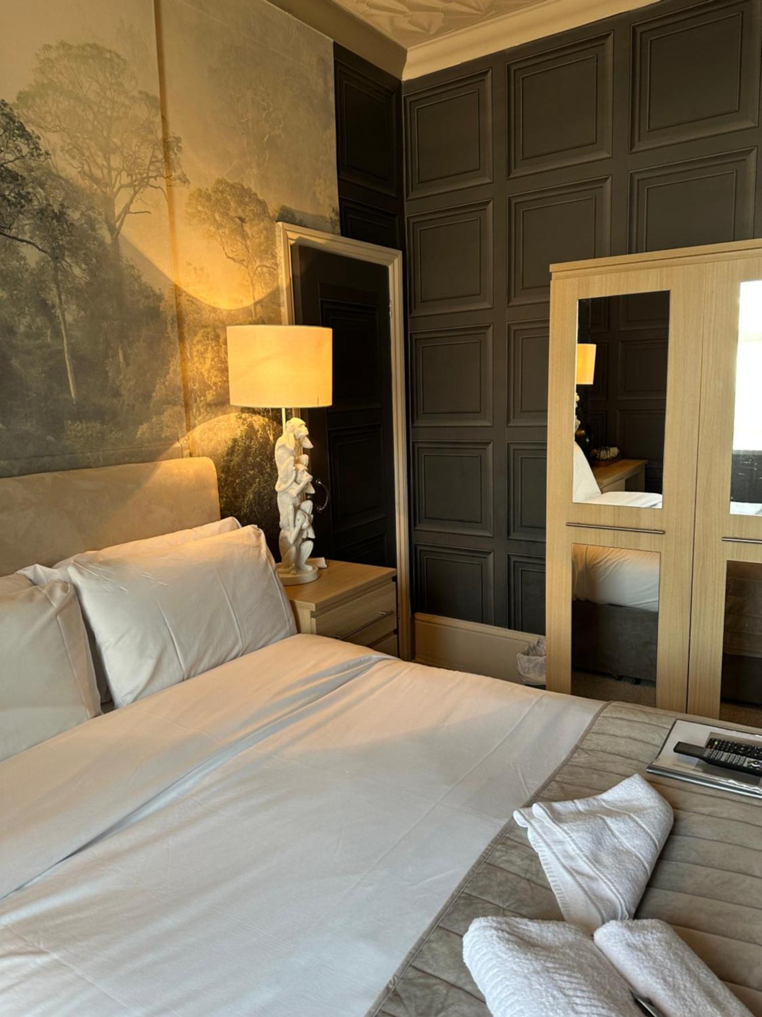 The Q Hotel Shanklin Esterno foto
